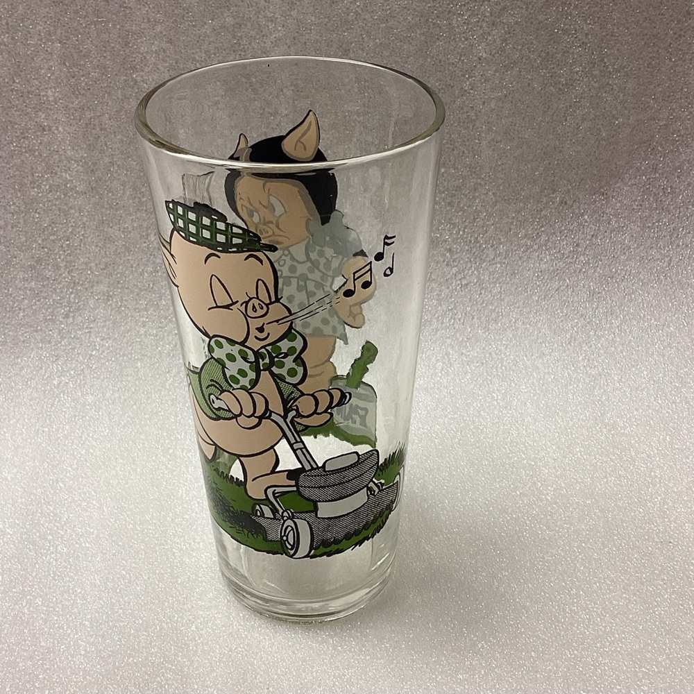 Vintage 1976 Pepsi Collector Series Looney Tunes Glass Porky Pig and Petunia Pig